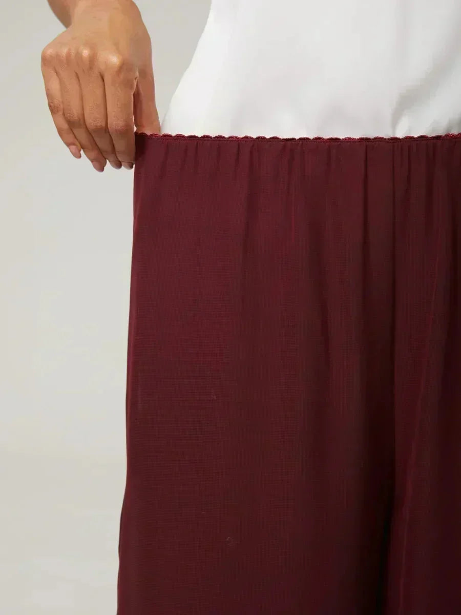 Pantalons à coupe droite avec une couche de chiffon