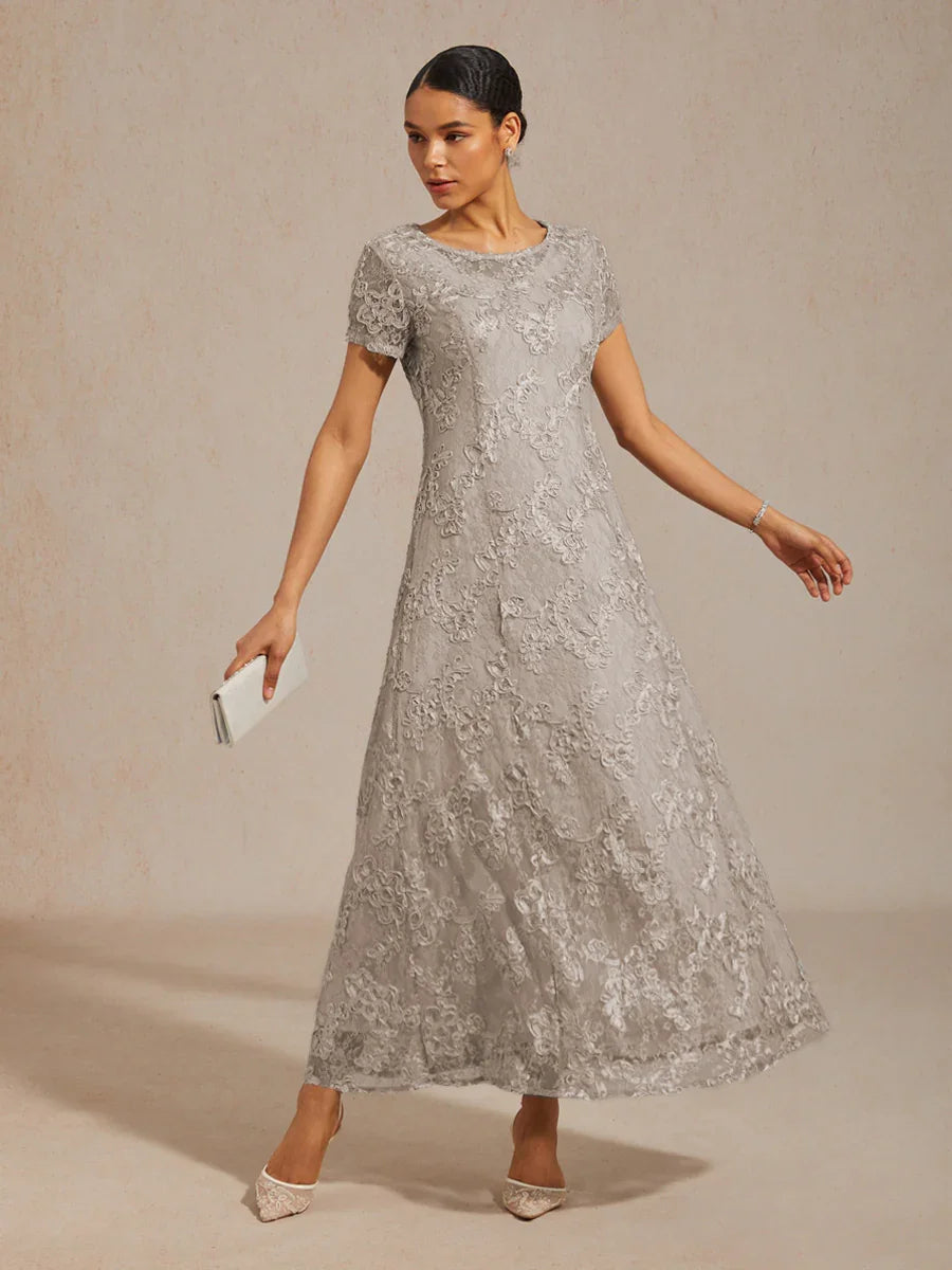 Robes A-Line en dentelle avec décorations en sequins