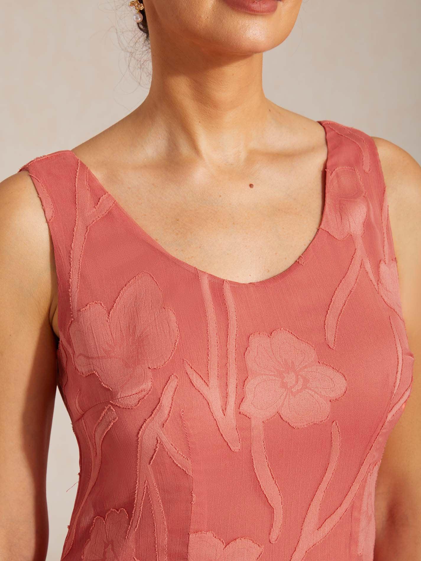 Robe de soirée sans manches en chiffon floral avec des bords asymétriques