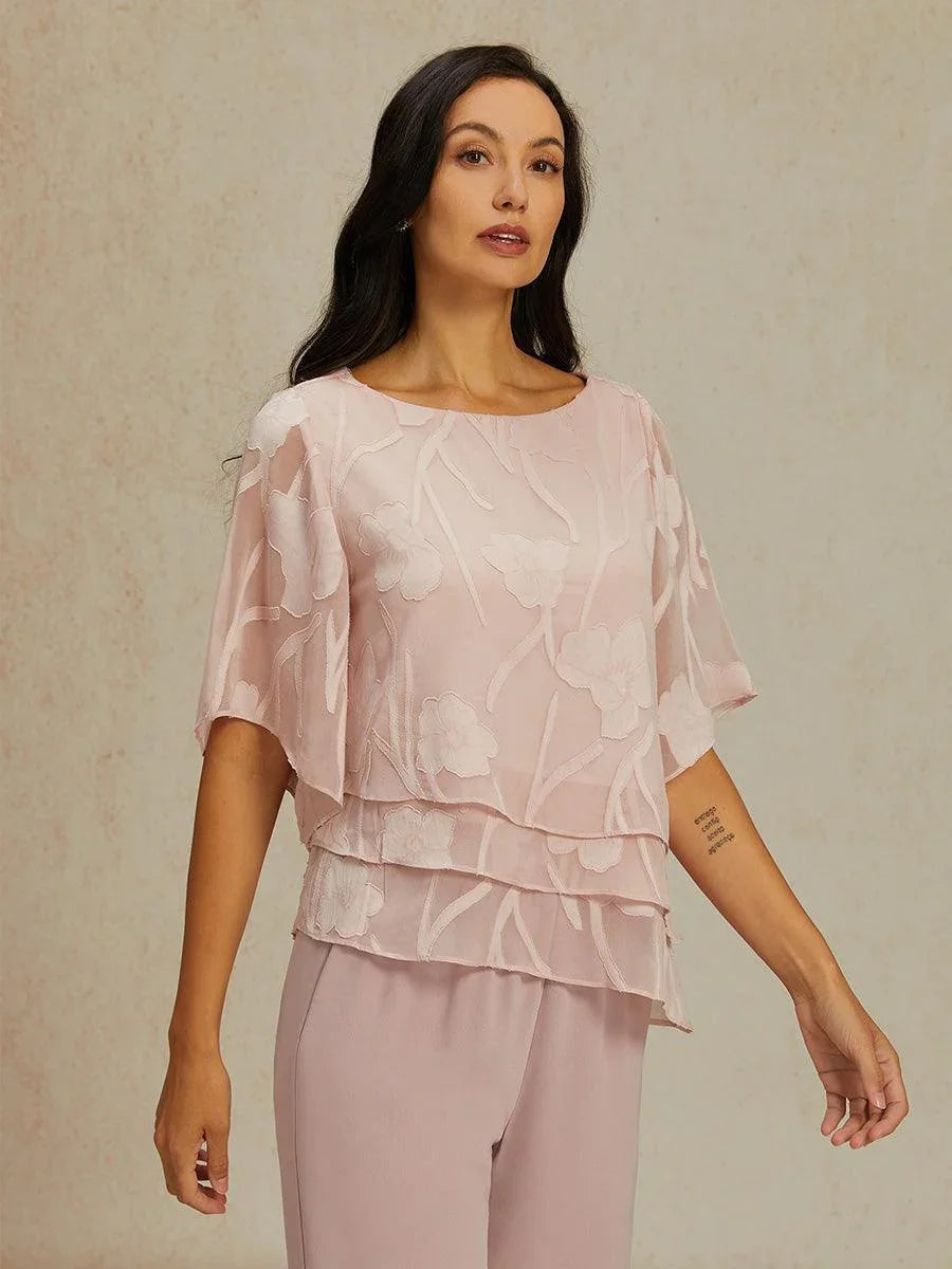 Chemise en chiffon à couches avec des fleurs