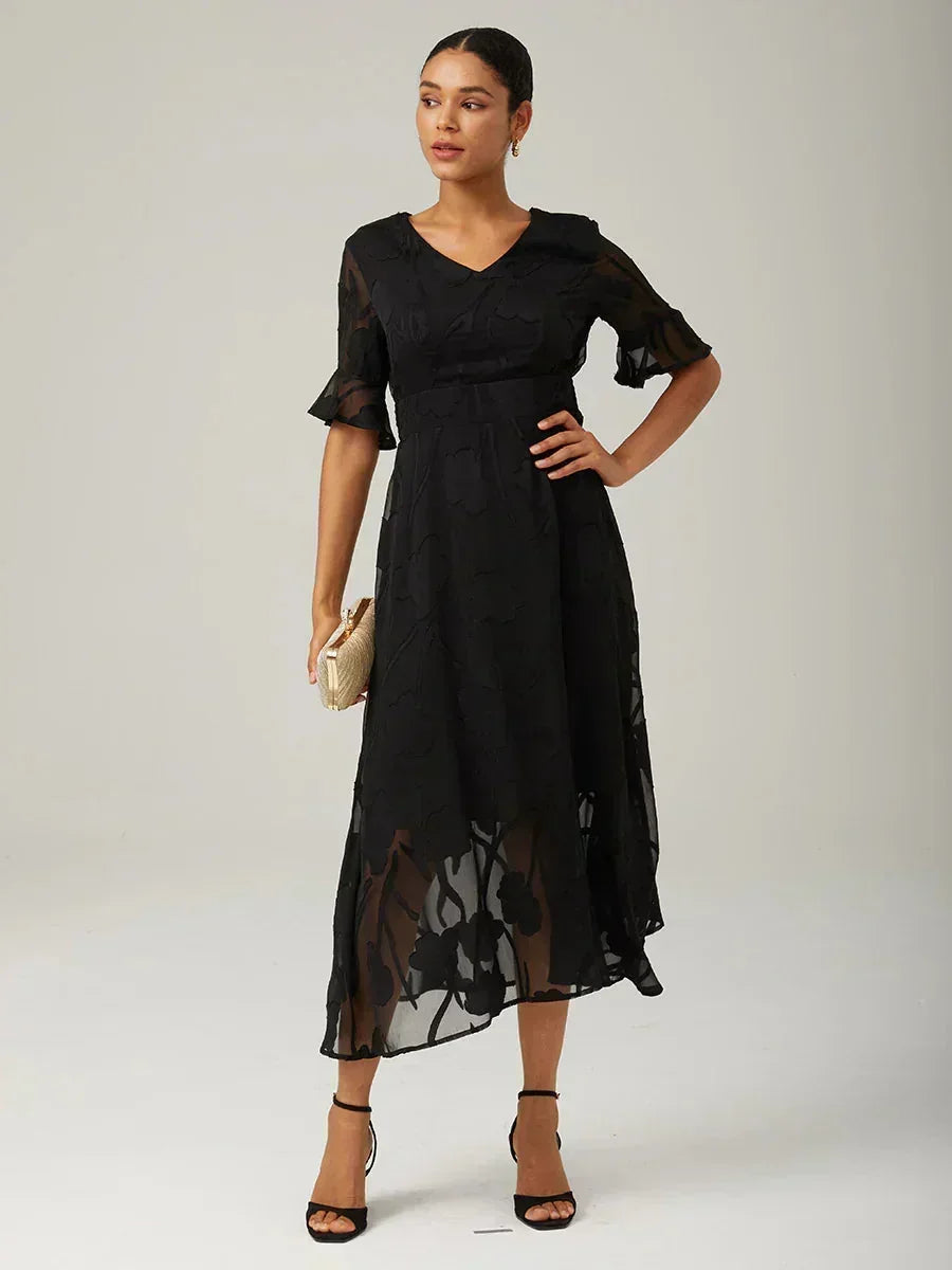 Robes maxi en dentelle avec traîne