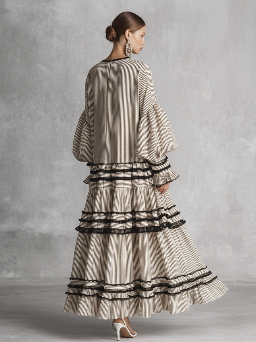 Robe maxi pour femmes avec des volants et des rayures en couleurs marron et blanc MDZ1426B2BA