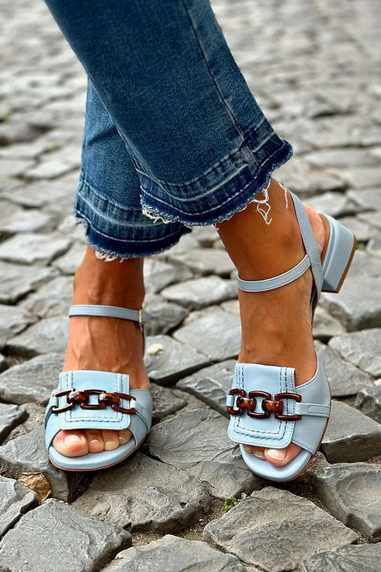 Sandales avec détails en chaîne