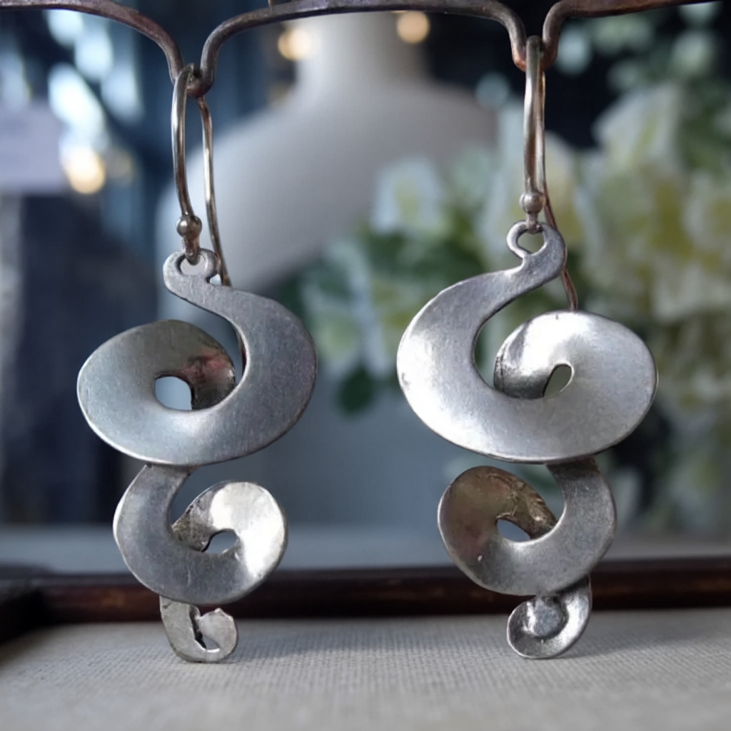 Boucles d'oreilles vintage en argent torsadé