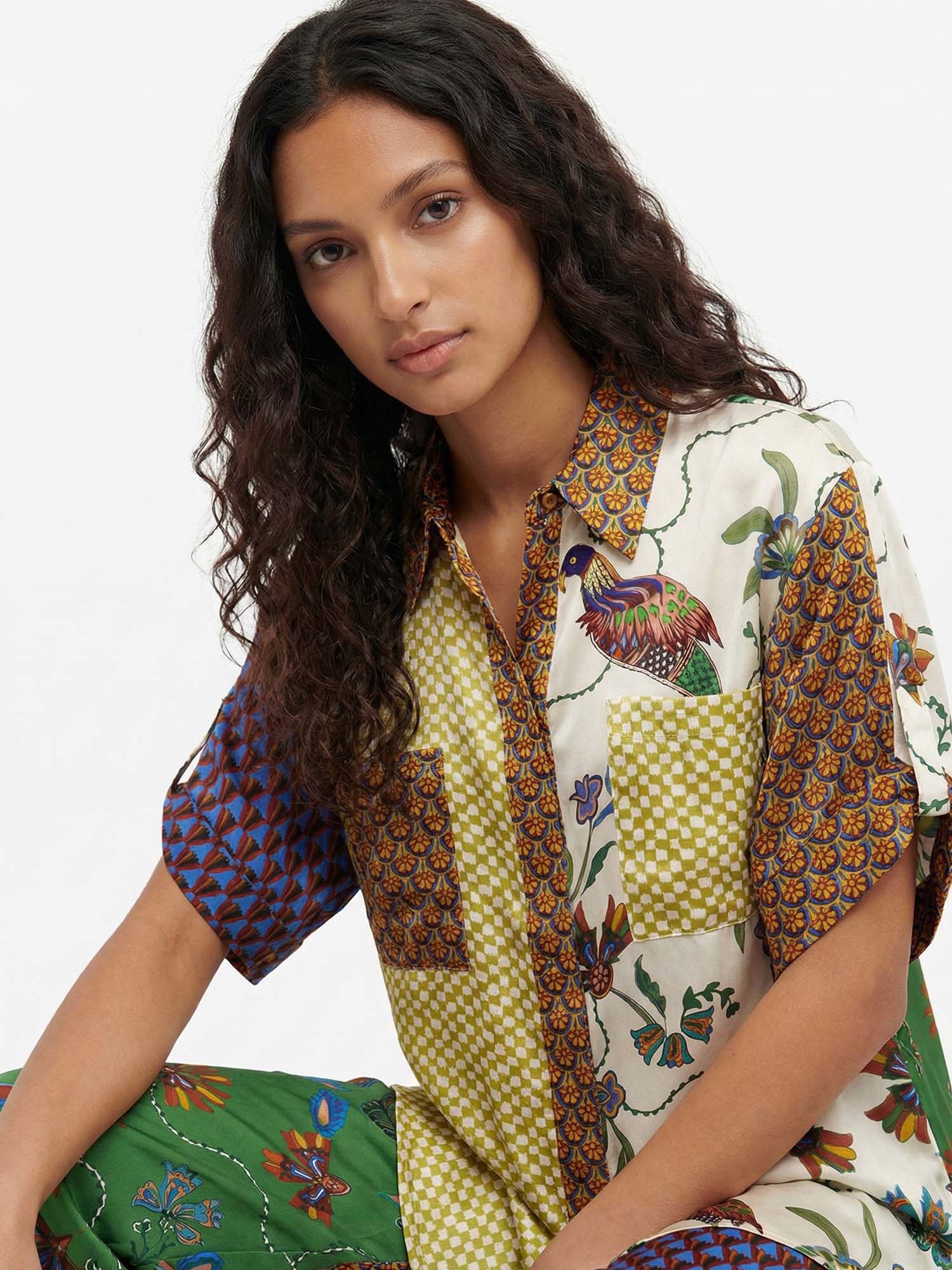Chemise à boutons avec impression contrastée d'oiseaux