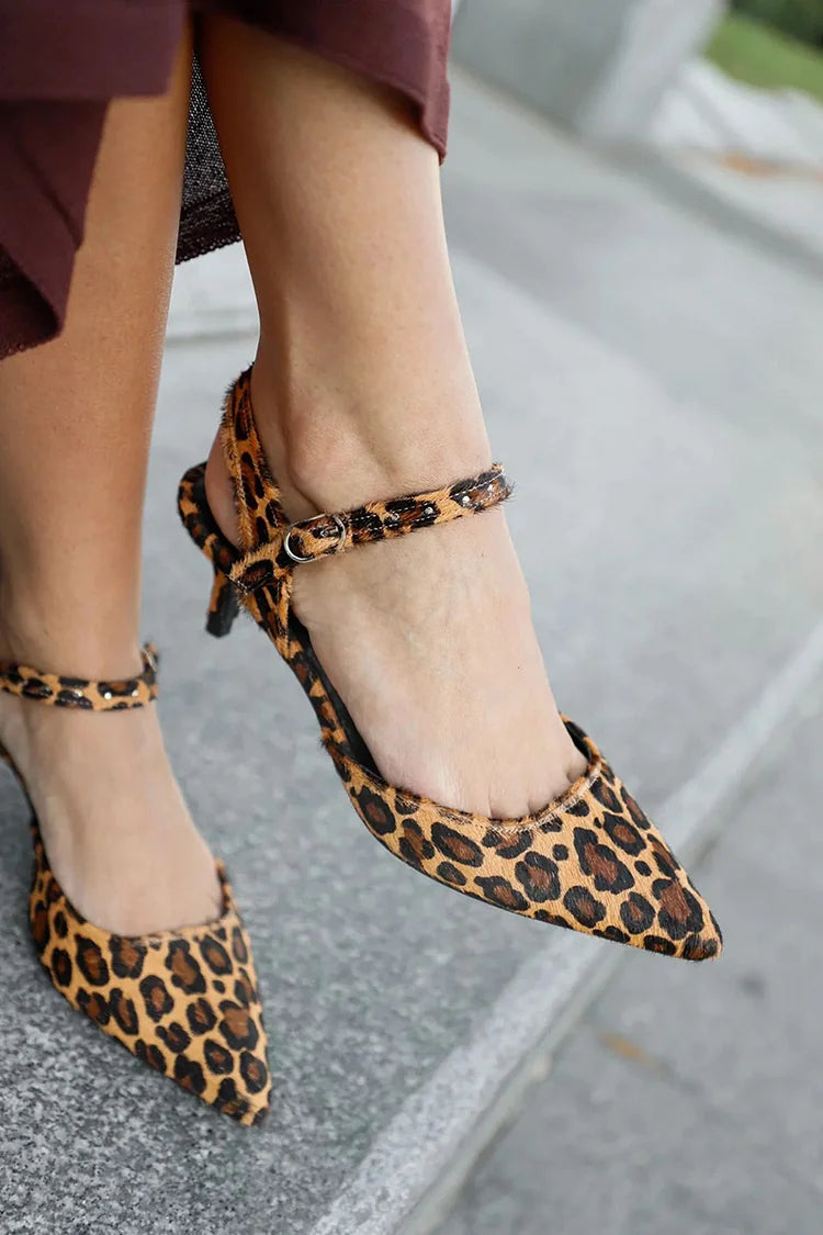 Chaussures de ballet pointues avec sangle