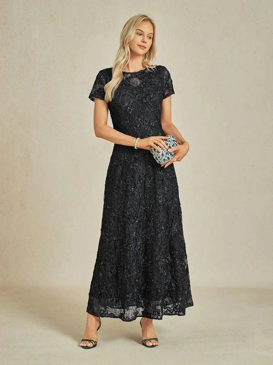 Robes A-Line en dentelle avec ornements en sequins