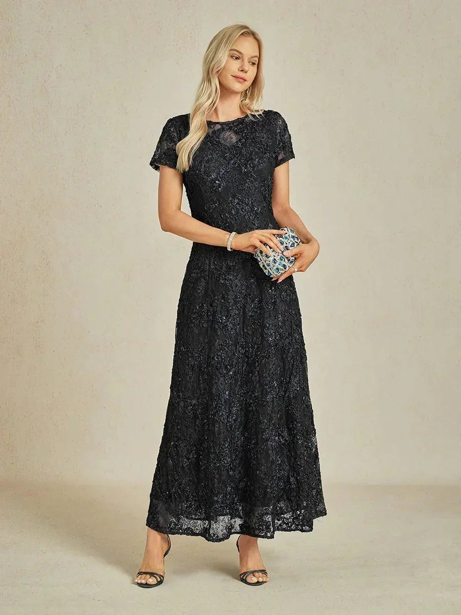 Robes A-Line en dentelle avec décorations en sequins