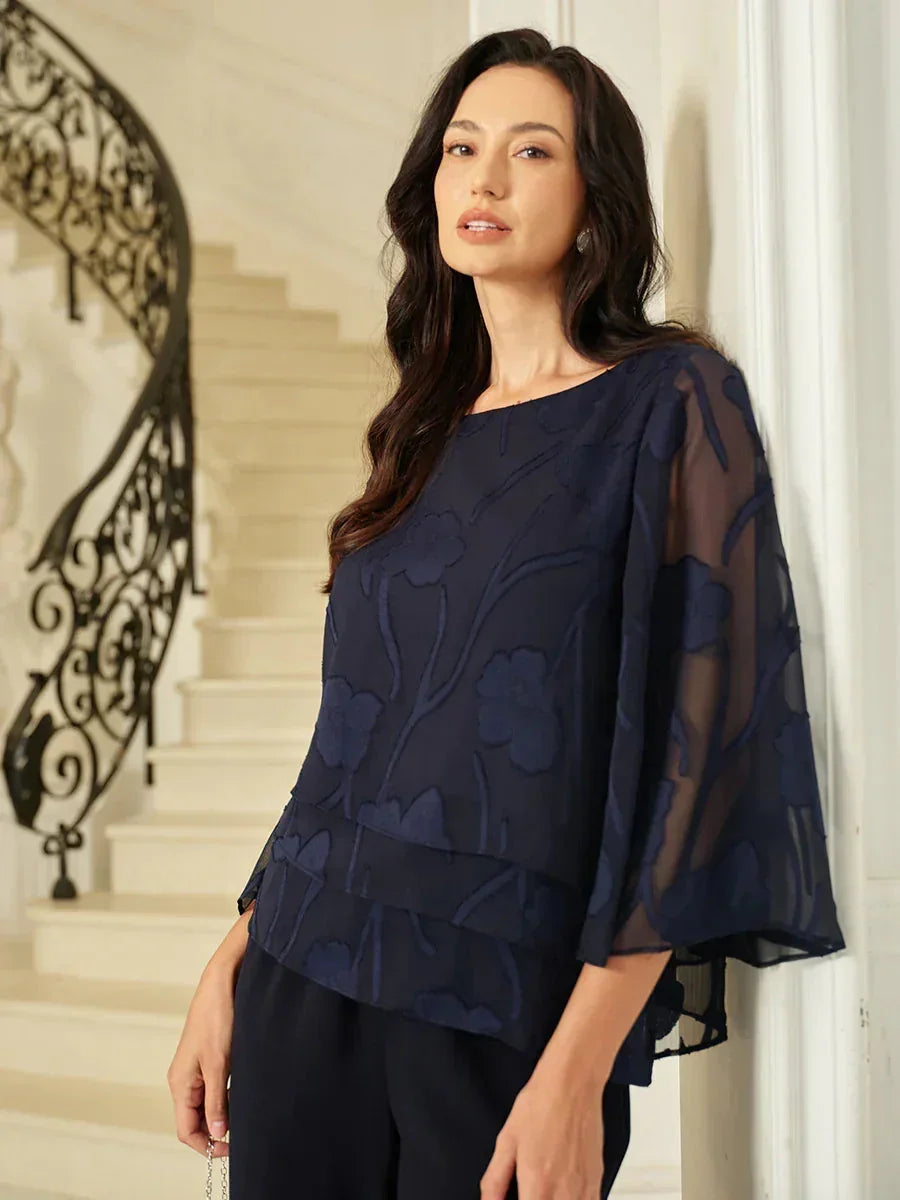 Chemise en soie à couches avec fleurs