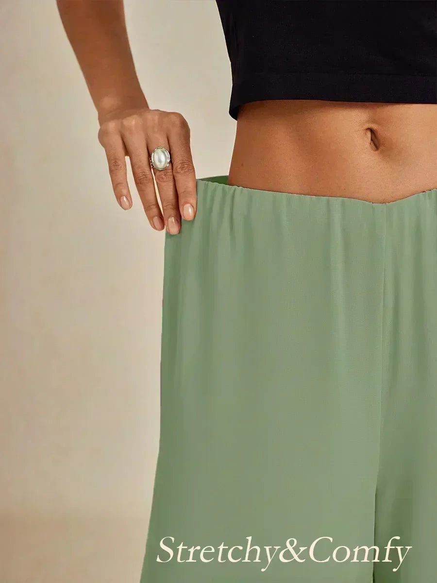 Pantalons à jambes droites avec une couche de chiffon découpée
