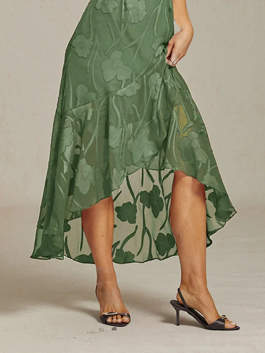 Robes de soirée sans manches en chiffon floral avec des bords asymétriques