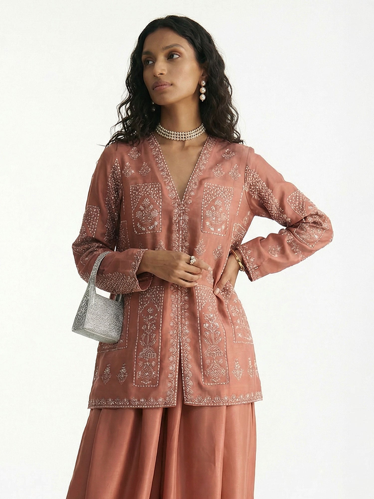 T-shirt en terracotta brodé