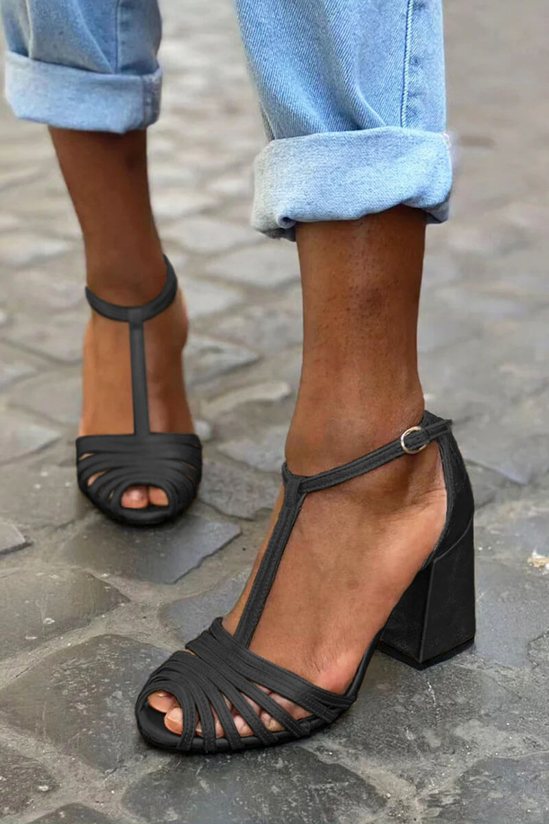 Sandales élégantes avec une bande T