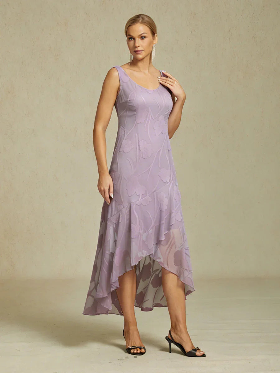 Robe de soirée sans manches en chiffon floral avec des bords asymétriques