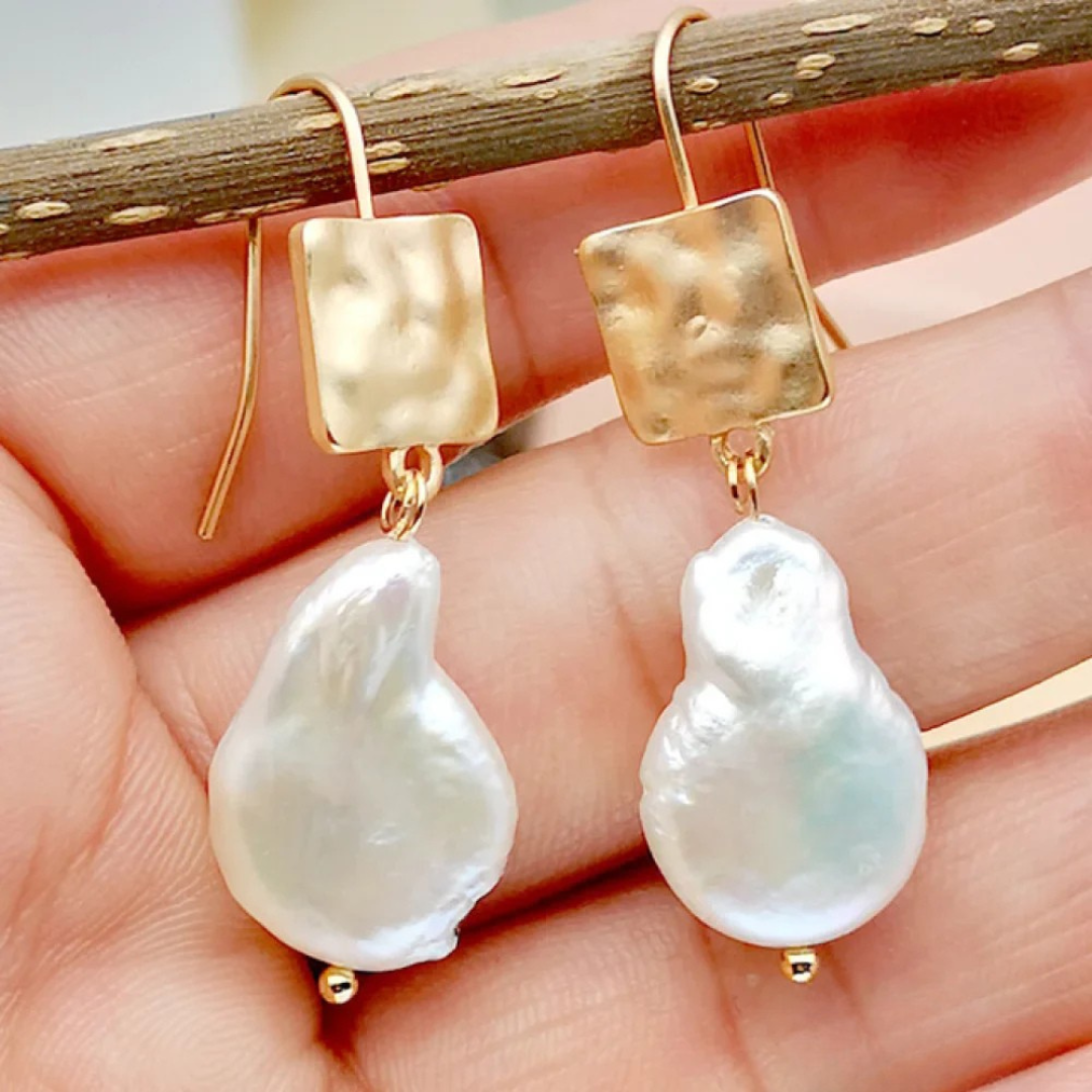 Boucles d'oreilles chics avec des perles sucrées