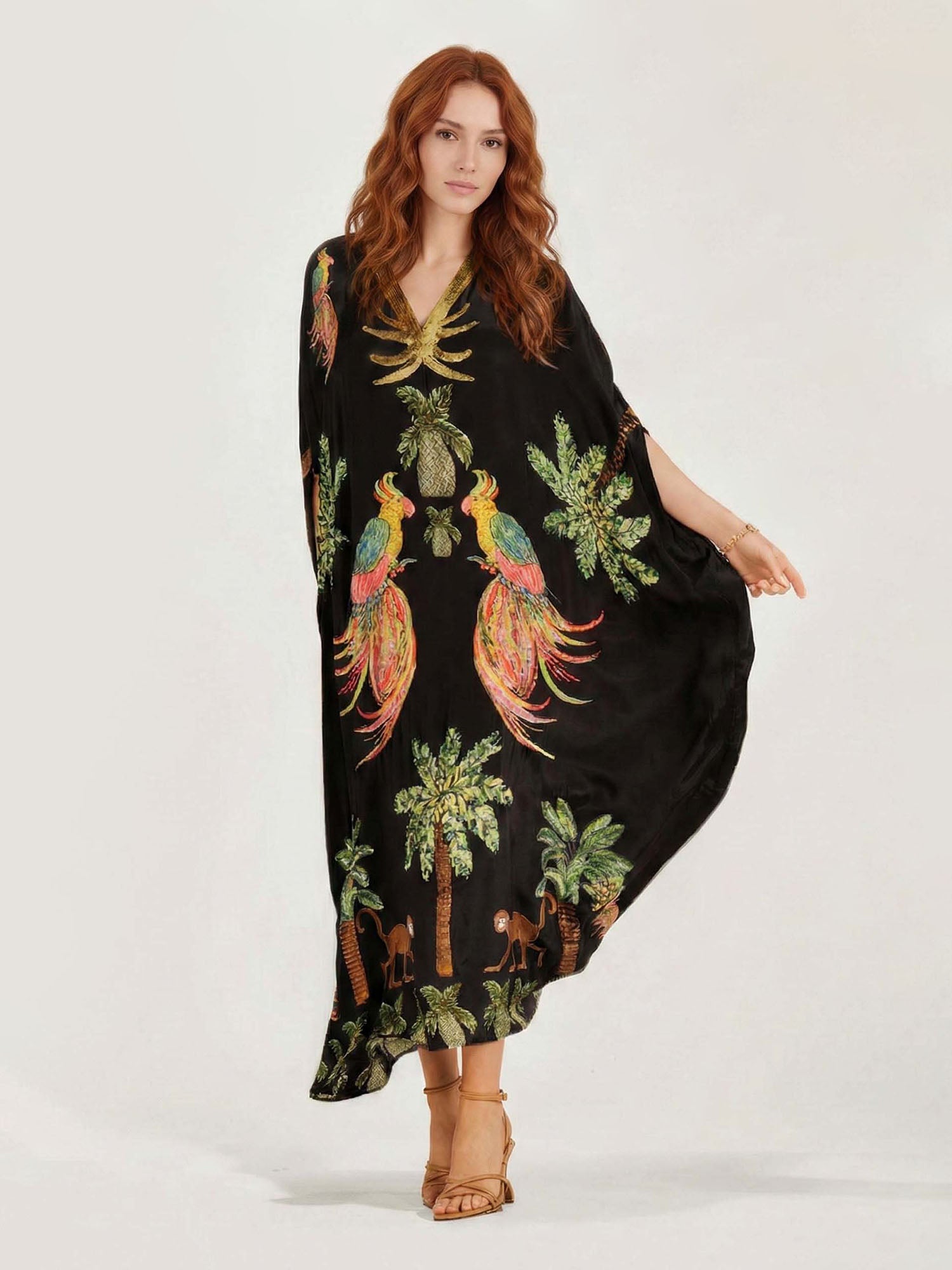 Robe maxi avec imprimé perroquet noir/rose