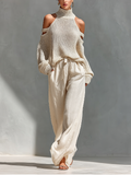 Ensemble top à col montant et épaules dénudées en tissu tricoté beige avec un pantalon large MDZ0984A5T