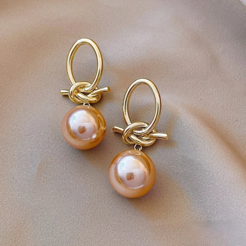 Boucles d'oreilles pendantes avec perle éternelle