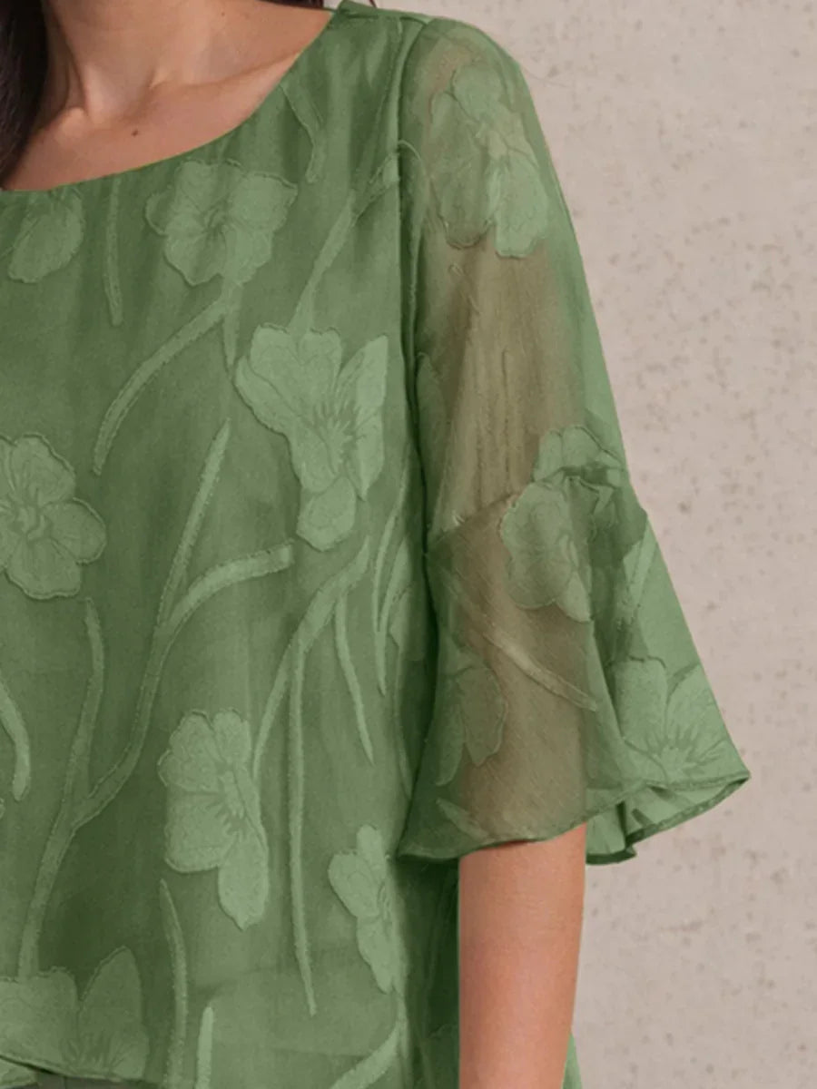 Blouse en chiffon avec des bords asymétriques