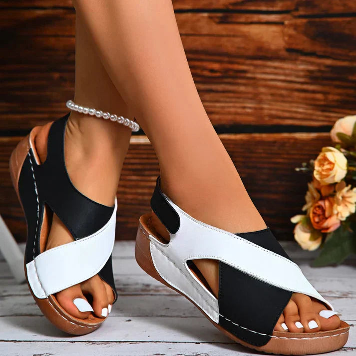 Sandales orthopédiques avec un talon diagonal particulièrement confortable pour les femmes