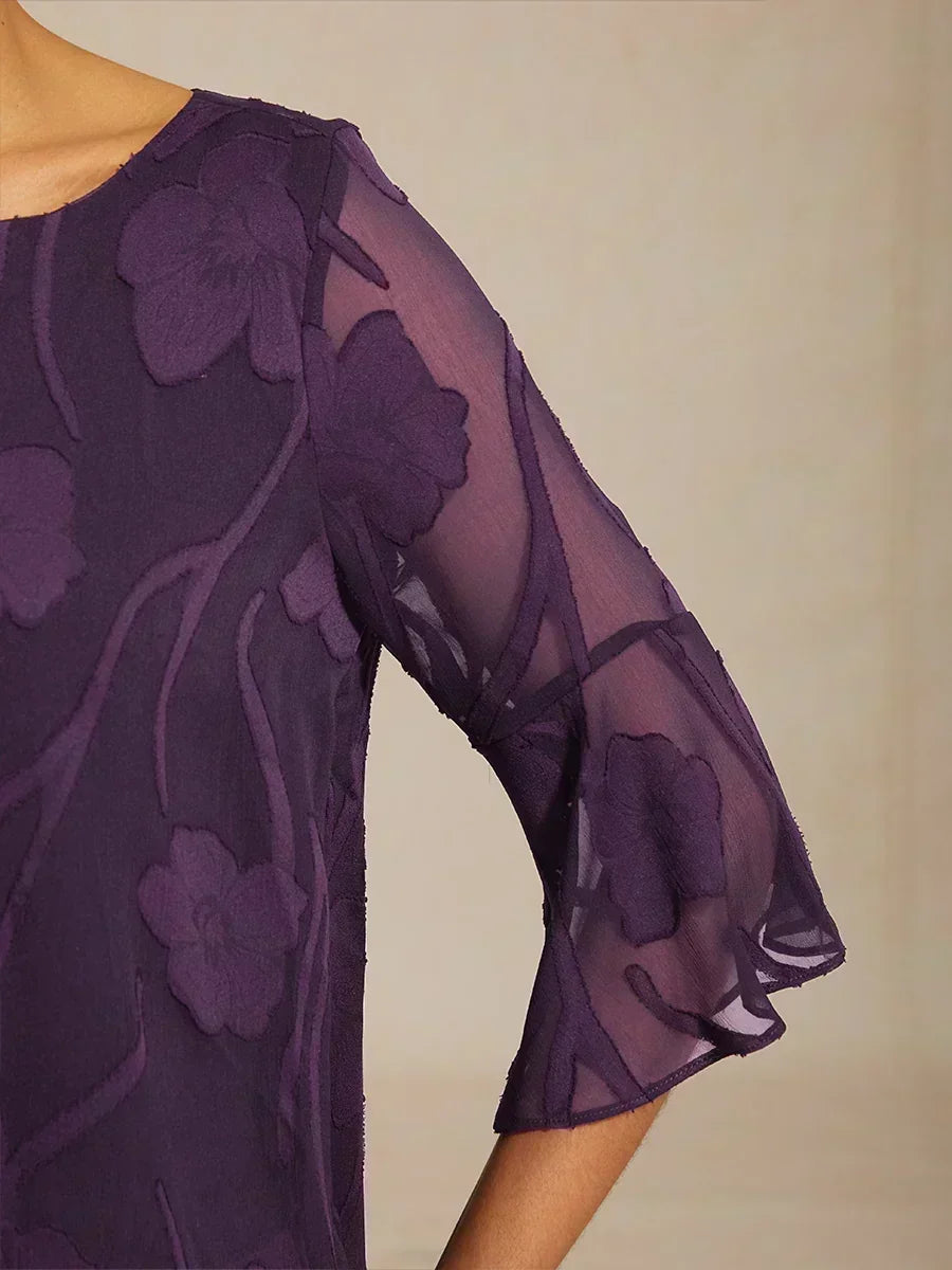 Chemise en soie avec des bords asymétriques