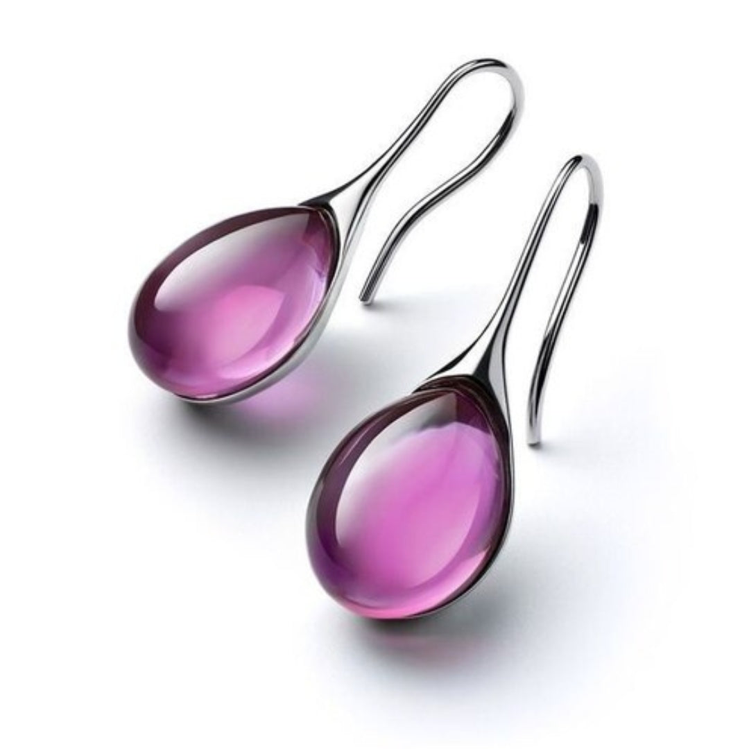 Boucles d'oreilles pendantes élégantes avec des cristaux