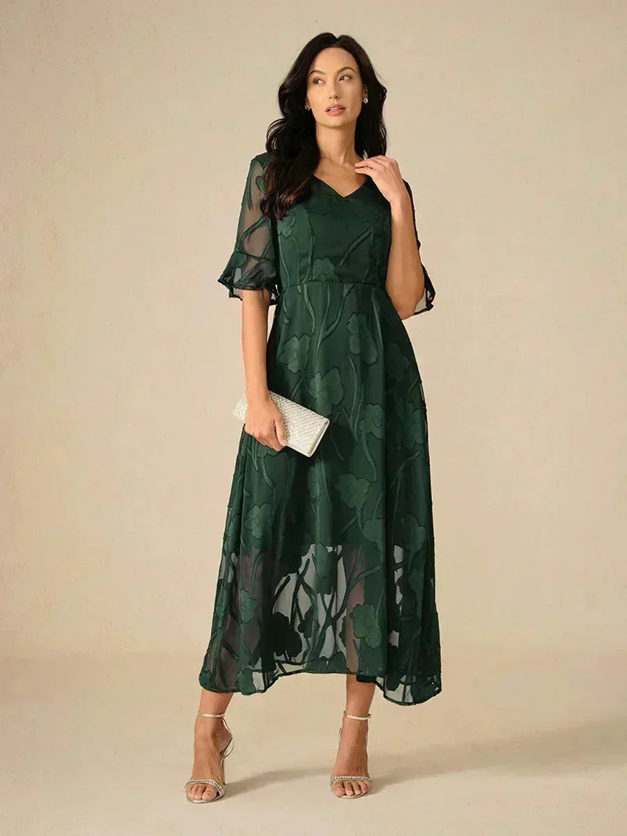 Robes maxi en dentelle avec traîne