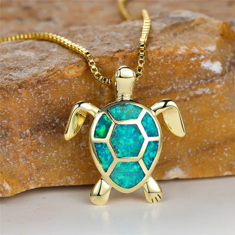 Pendentif tortue en opale feu vert vintage en or