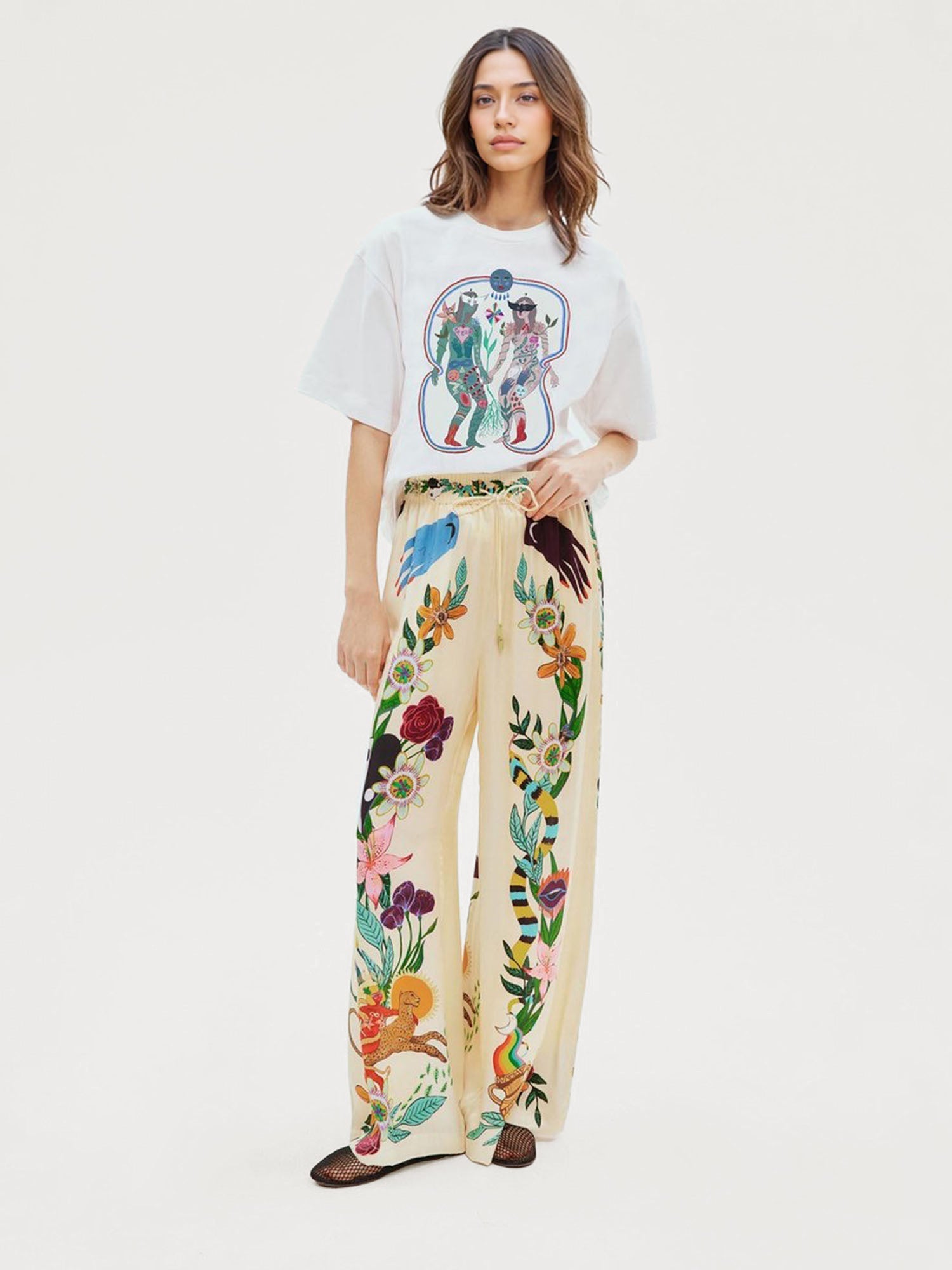 Pantalons larges avec un imprimé sophistiqué