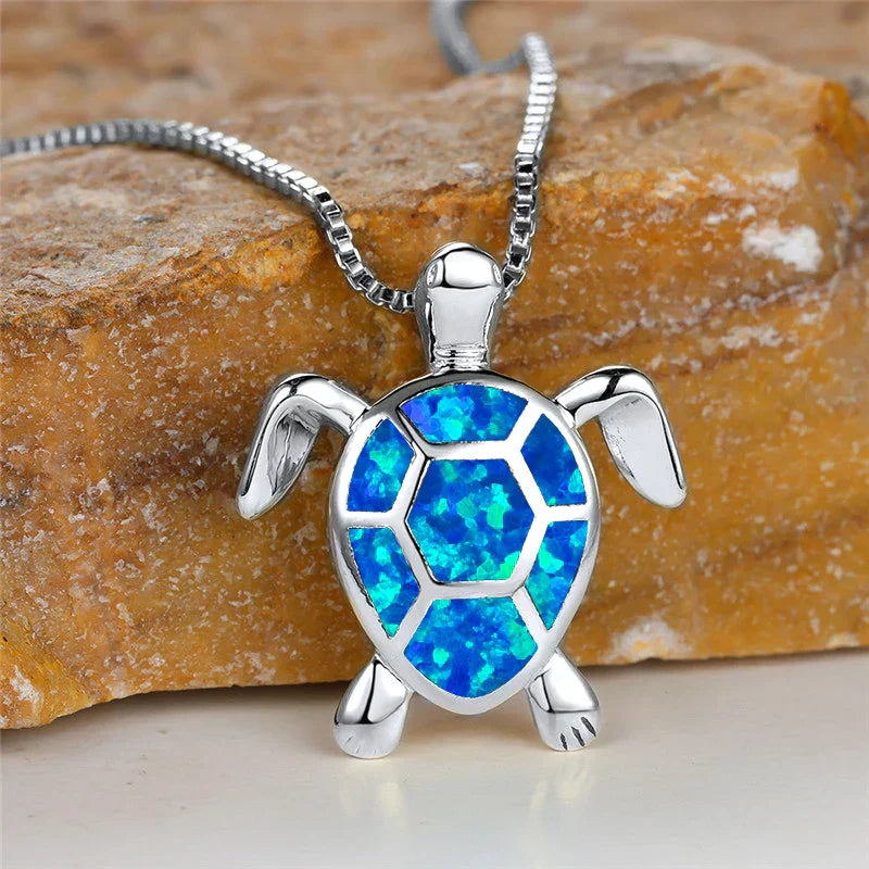 Pendentif tortue en opale feu verte fait main vintage