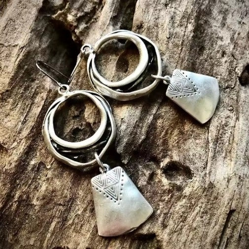 Boucles d'oreilles en argent vintage suspendues carrées