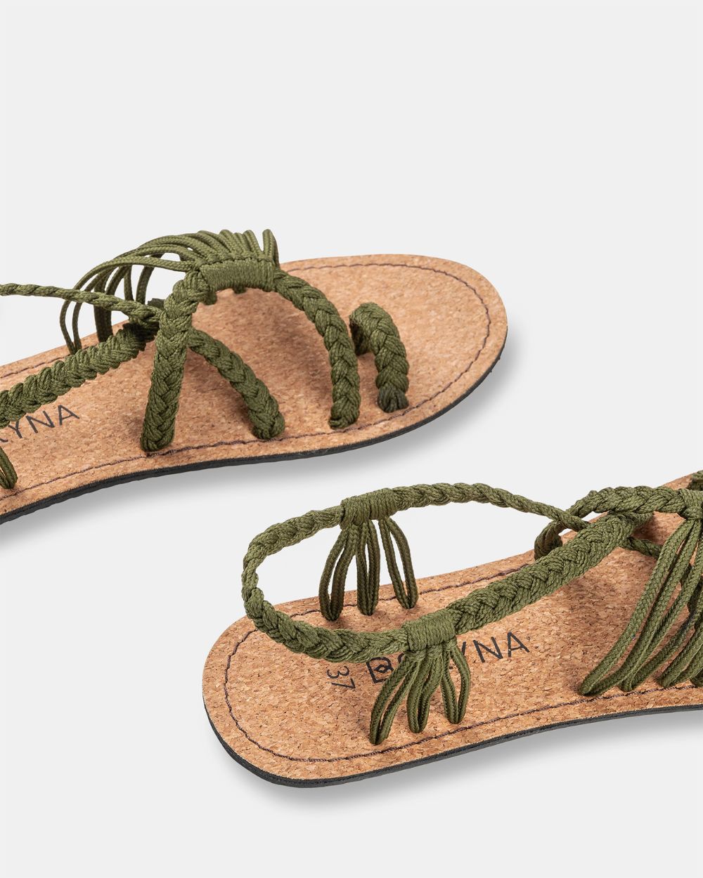 TOUCH – Olive
