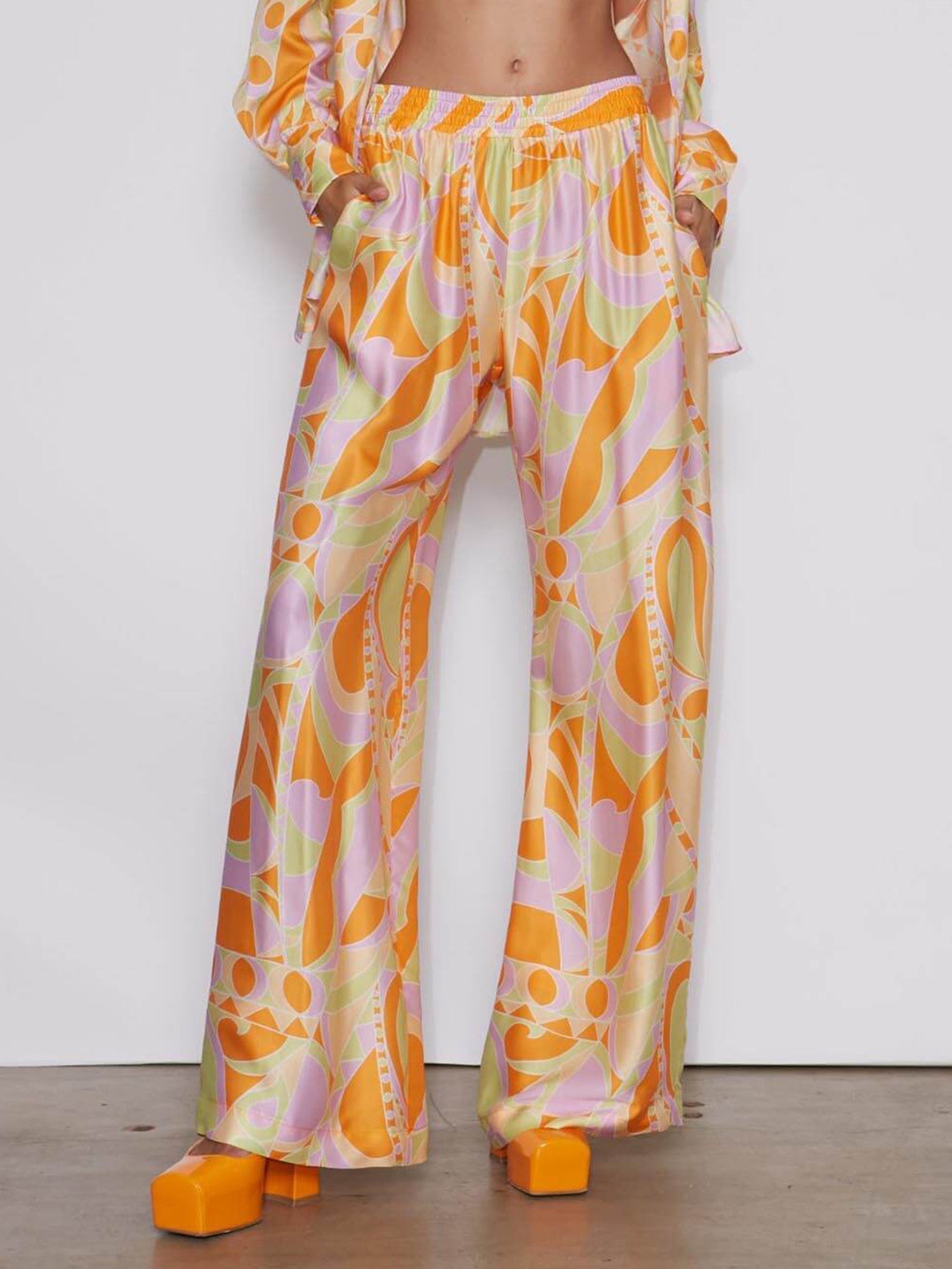 Pantalons larges avec imprimé graphique plage tropicale