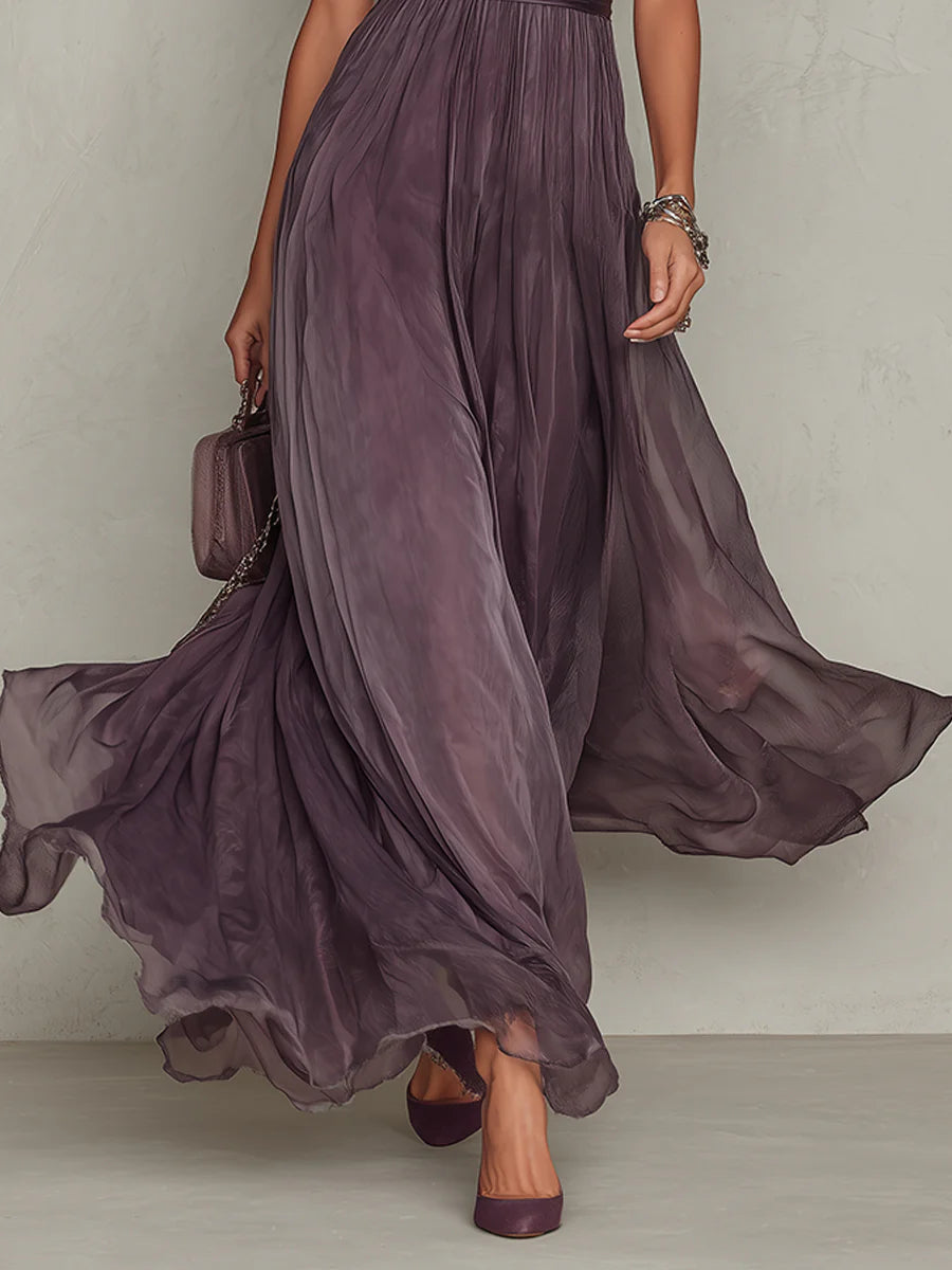 Flavia - Robe longue violette avec découpe en forme de goutte et bordure en dentelle de soie