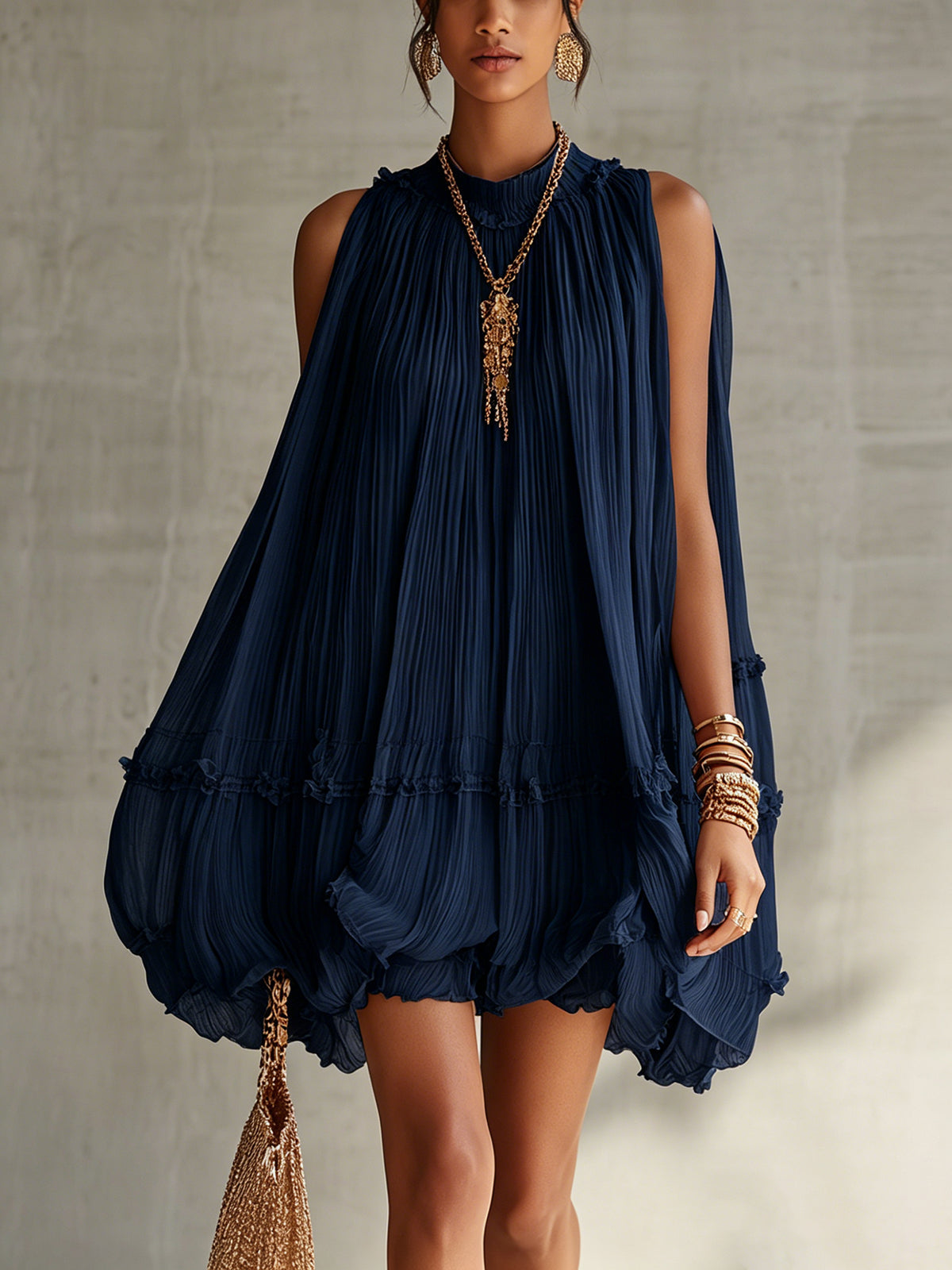 Camila | Robe mini en soie avec col américain et jupe bouffante