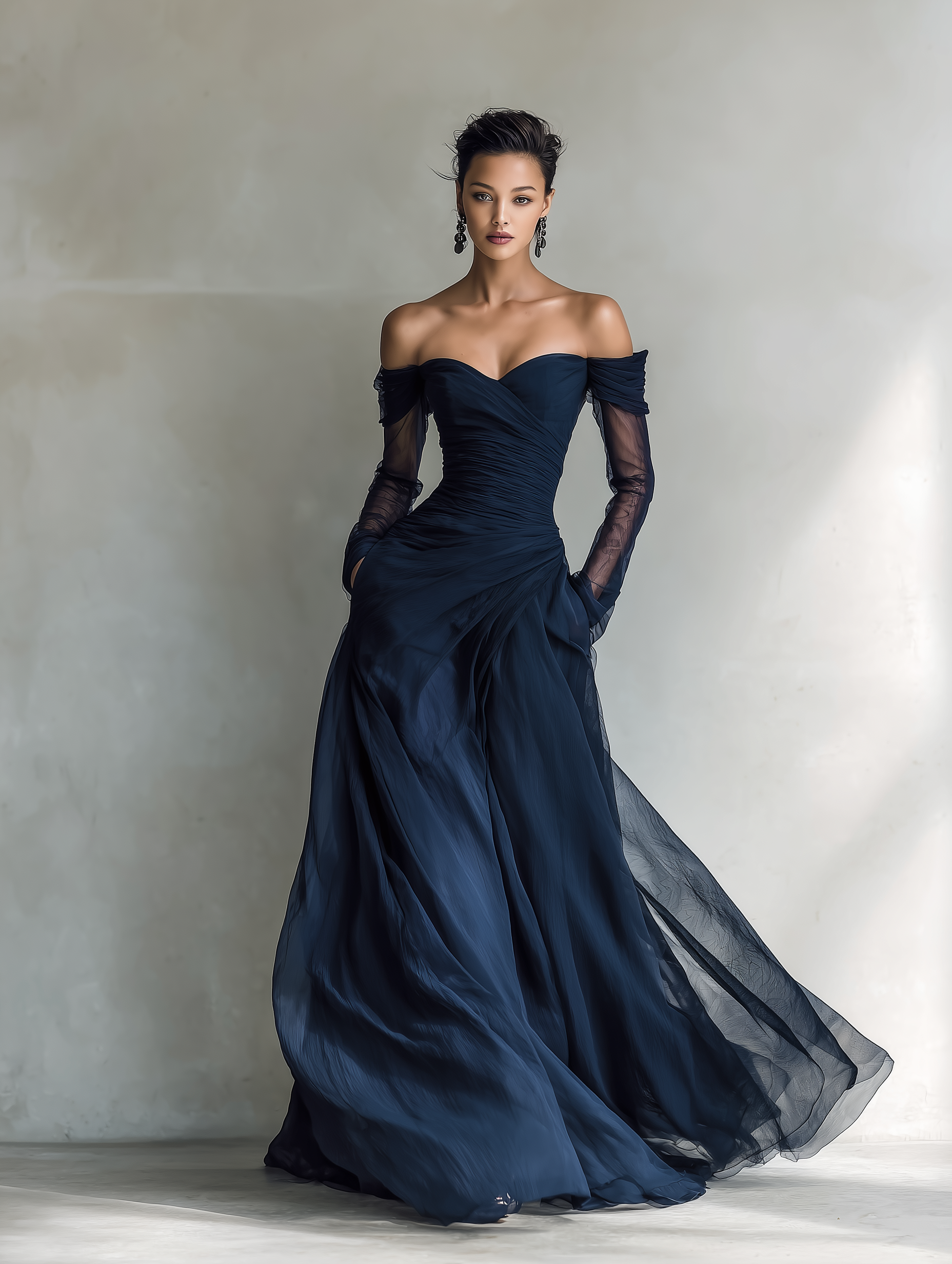 Robes maxi pour femmes en bleu foncé, en soie organza, avec des manches longues et une épaule dénudée MDA1711L9AN