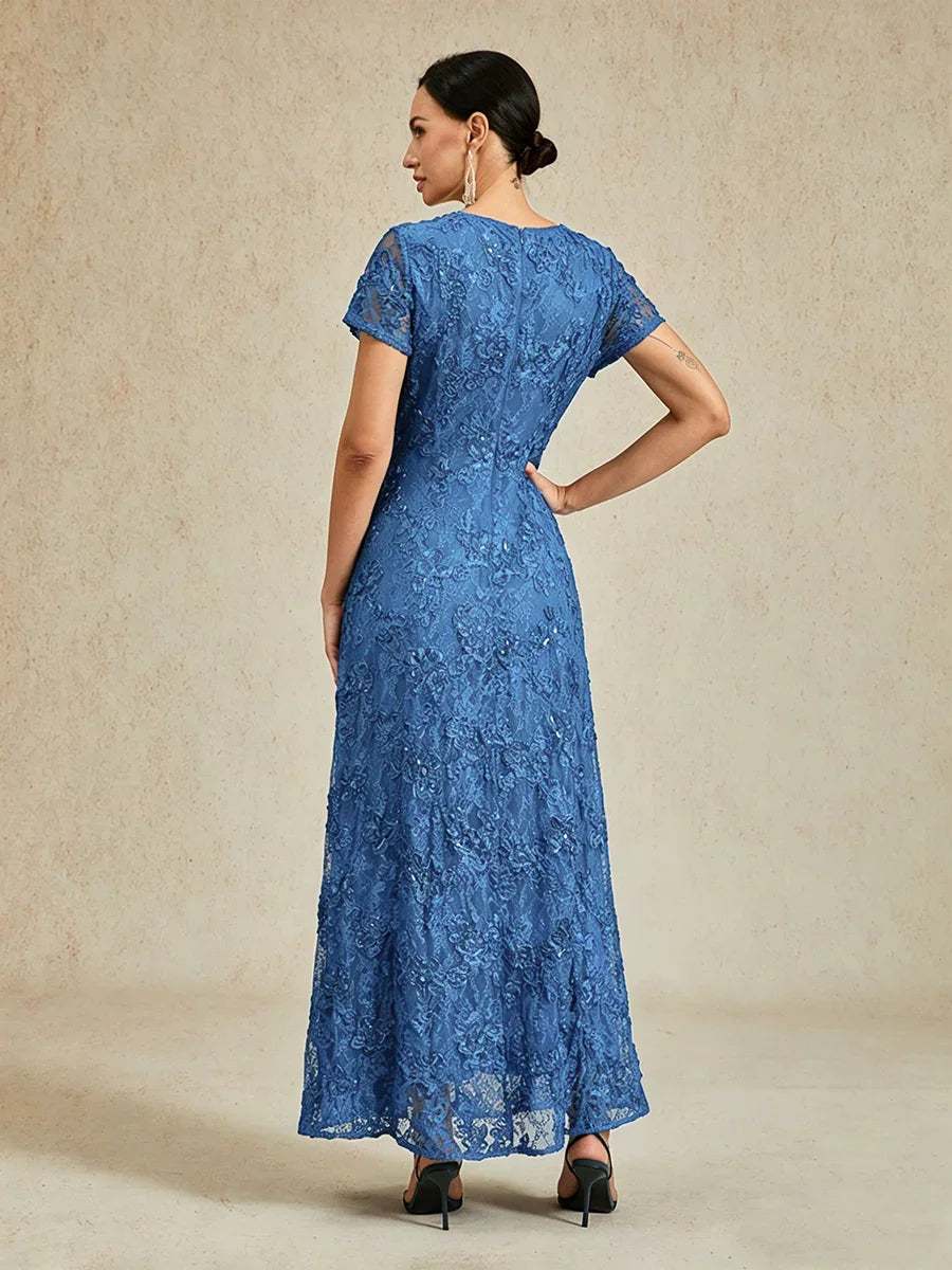 Robes A-Line en dentelle avec des décorations de paillettes