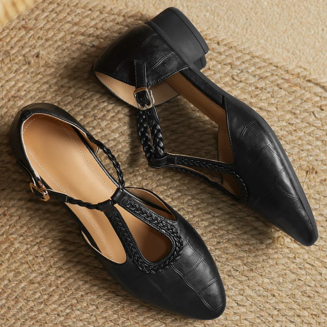 Chaussures Mary Jane pour femmes avec une sangle tressée et une finition élégante