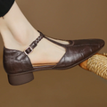 Chaussures Mary Jane pour femmes avec une sangle tressée et une finition élégante