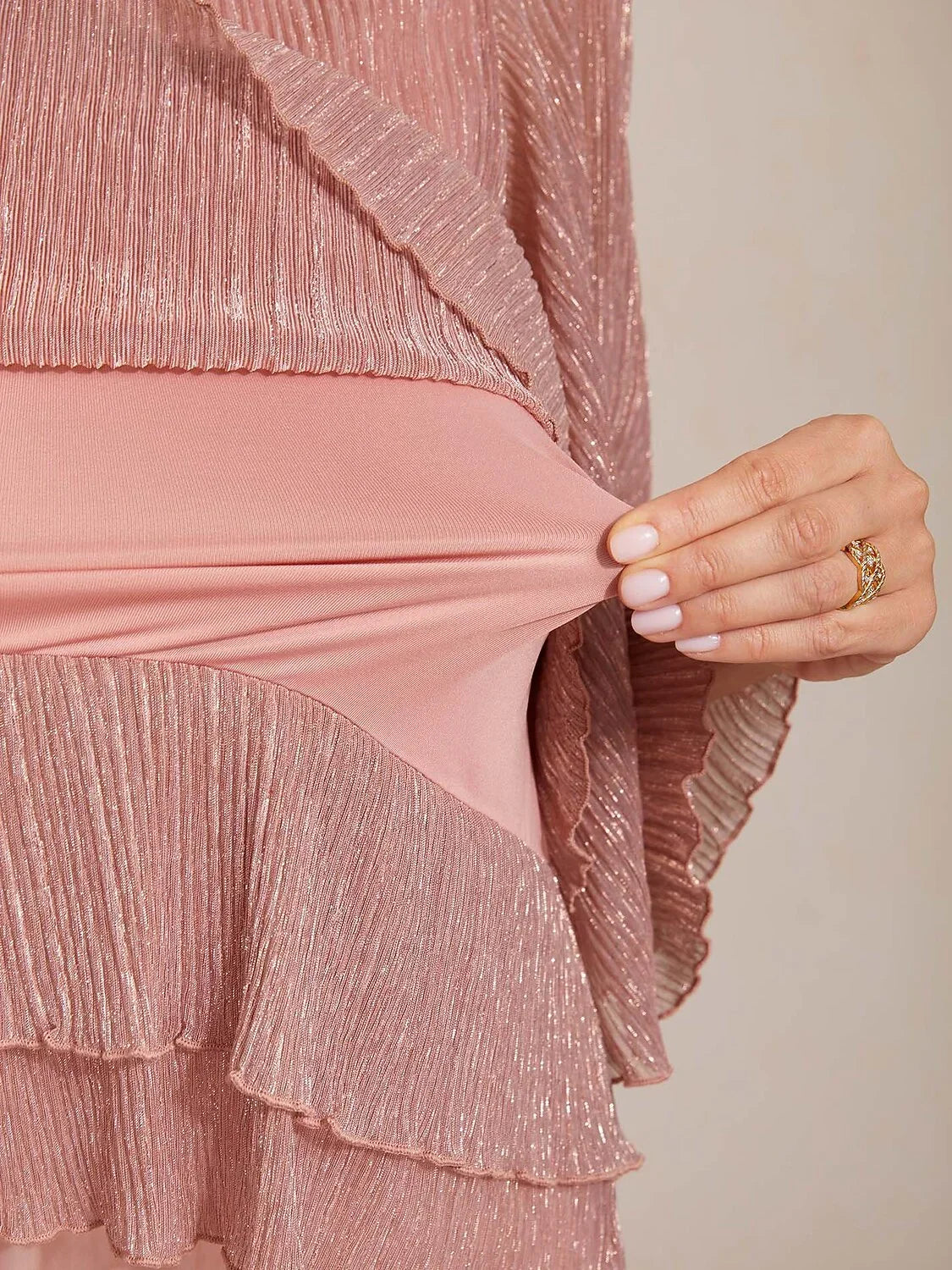 Chemise asymétrique en soie métallique plissée
