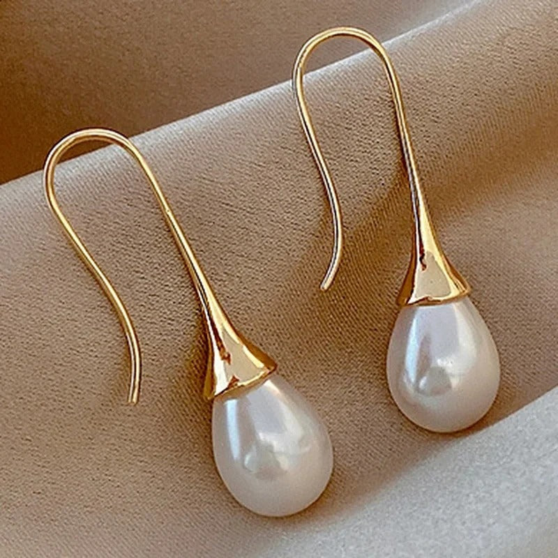 Boucles d'oreilles classiques avec perles Hélène